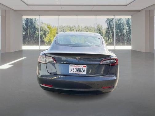 2022 Tesla Model 3 Base