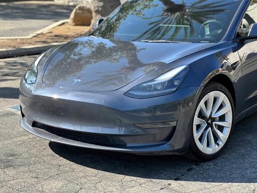 2022 Tesla Model 3 Base