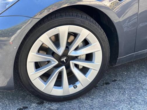2022 Tesla Model 3 Base