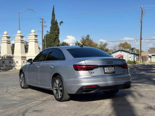 2022 Audi A4 40 Premium