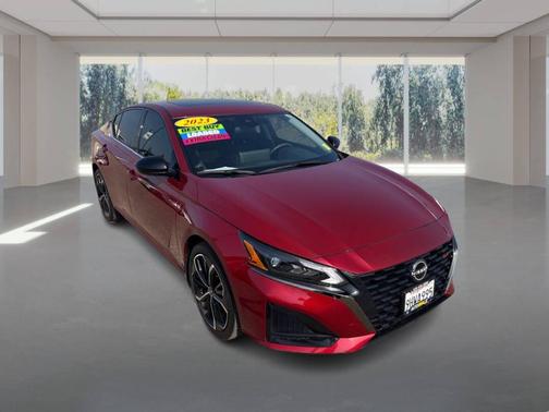 2023 Nissan Altima 2.5 SR