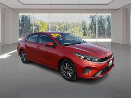 2022 Kia Forte LXS