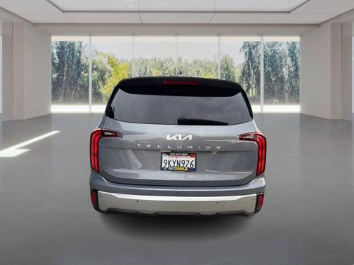 2024 Kia Telluride LX