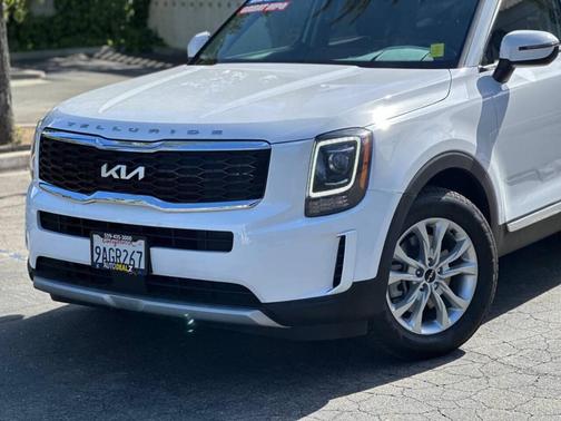 2022 Kia Telluride LX