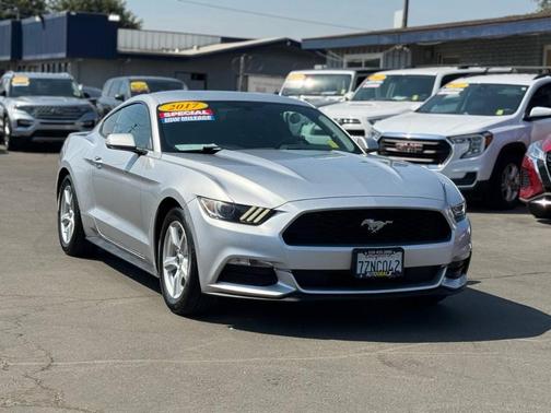 2017 Ford Mustang V6