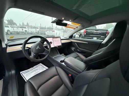 2023 Tesla Model 3 Base