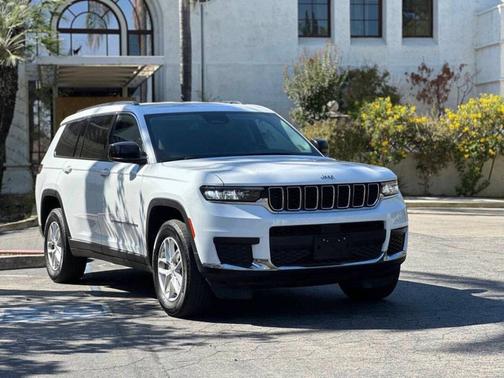 2023 Jeep Grand Cherokee L Laredo
