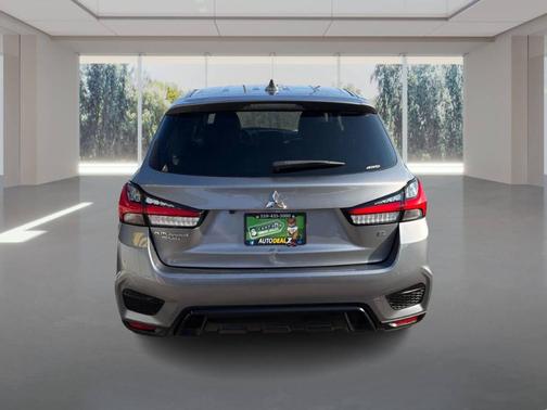 2024 Mitsubishi Outlander Sport SE