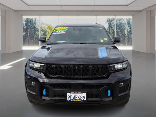 2022 Jeep Grand Cherokee 4xe Trailhawk