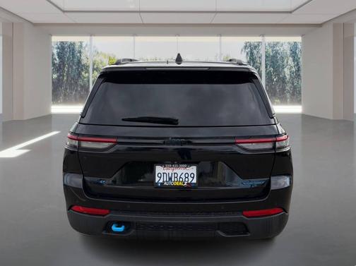 2022 Jeep Grand Cherokee 4xe Trailhawk