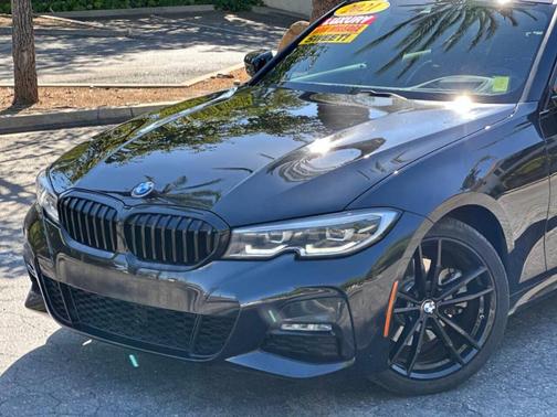 2020 BMW 330 i