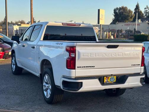 2021 Chevrolet Silverado 1500 Custom
