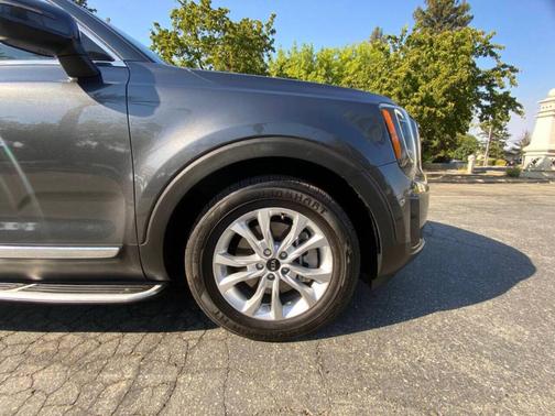 2020 Kia Telluride LX