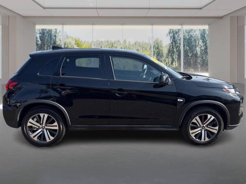 2023 Mitsubishi Outlander Sport S