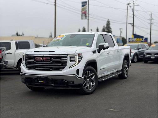 2022 GMC Sierra 1500 SLT