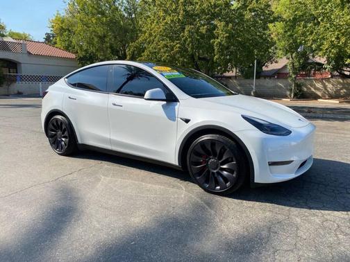 2022 Tesla Model Y Performance