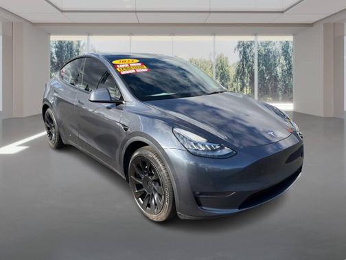 2022 Tesla Model Y Long Range