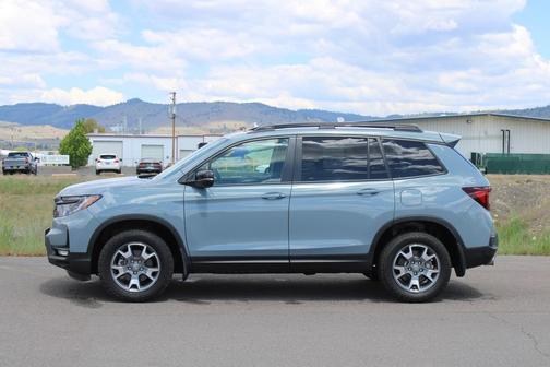 Sonic Gray Pearl 2023 Honda Passport