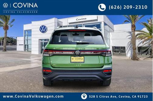 2025 Volkswagen Taos 1.5T SE Black
