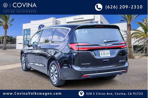 2024 Chrysler Pacifica Hybrid Select