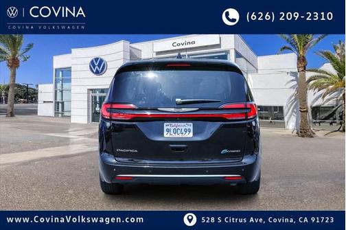 2024 Chrysler Pacifica Hybrid Select