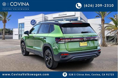 2025 Volkswagen Taos 1.5T SE Black