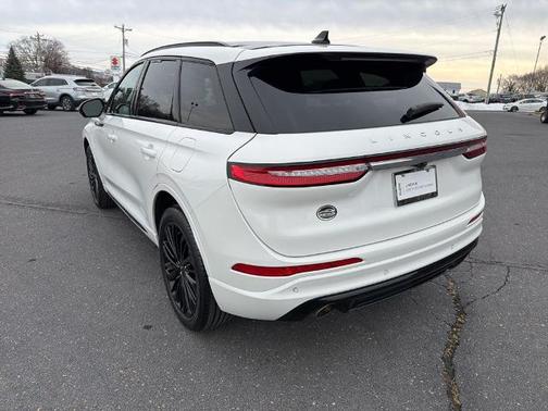 PRISTINE WHITE MET 3C 2023 Lincoln Corsair RESERVE