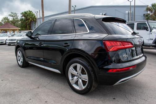 2018 Audi Q5 2.0T Premium Plus