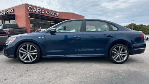 2018 Volkswagen Passat 2.0T R-Line