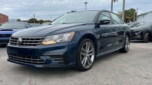 2018 Volkswagen Passat 2.0T R-Line