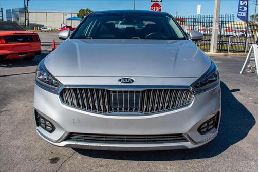 2017 Kia Cadenza Technology