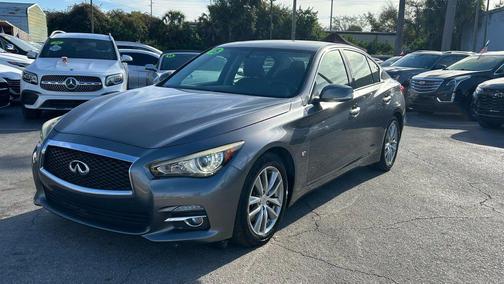 2015 INFINITI Q50 Premium