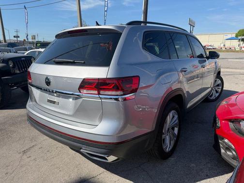 2021 Volkswagen Atlas SE w/Tech Pkg Sport Utility 4D