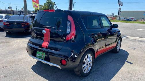 2017 Kia Soul +