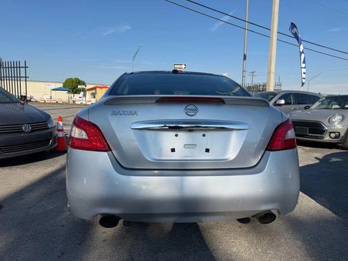 2010 Nissan Maxima SV