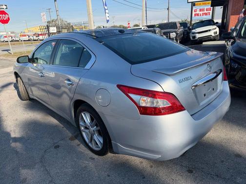 2010 Nissan Maxima SV