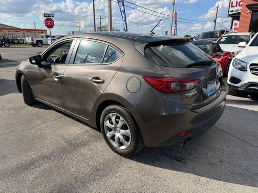 2015 Mazda Mazda3 i Sport