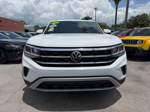 White 2023 Volkswagen Atlas Cross Sport 3.6L V6 SE w/Technology