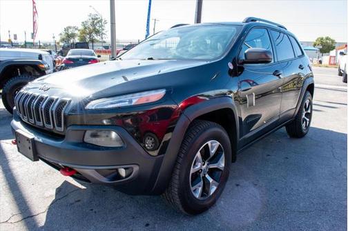 2016 Jeep Cherokee Sport
