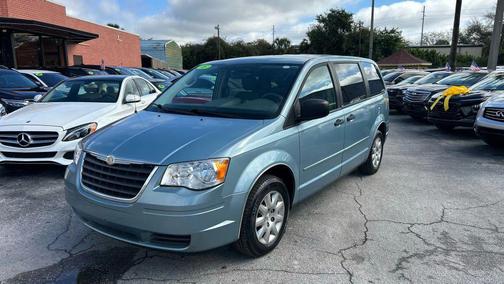 2008 Chrysler Town & Country LX