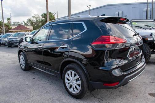 2017 Nissan Rogue S