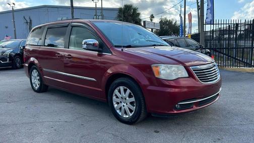 2011 Chrysler Town & Country Touring-L