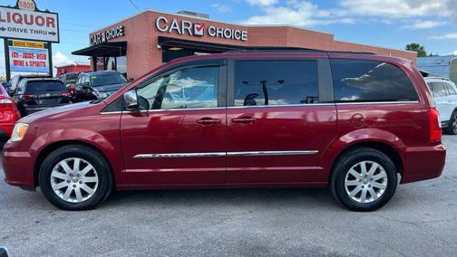 2011 Chrysler Town & Country Touring-L