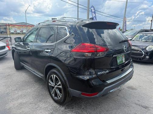 2017 Nissan Rogue SL