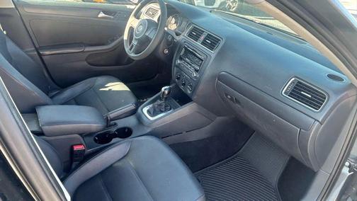 2014 Volkswagen Jetta Auto SE