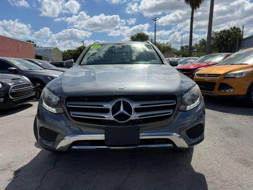 Gray 2017 Mercedes-Benz GLC 300 4MATIC