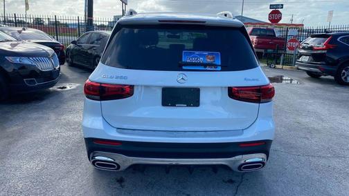 2021 Mercedes-Benz GLB 250 4MATIC