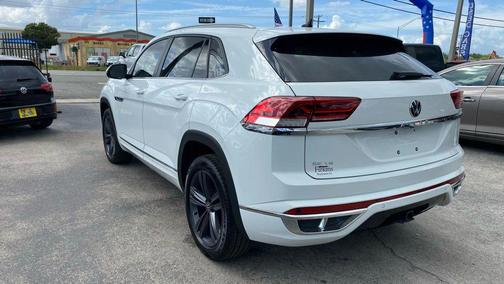 2021 Volkswagen Atlas Cross Sport 3.6L V6 SE w/Technology R-Line
