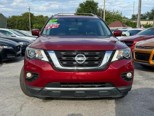 2017 Nissan Pathfinder Platinum
