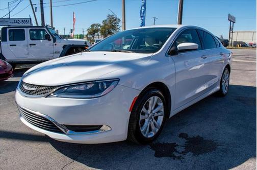 2015 Chrysler 200 Limited